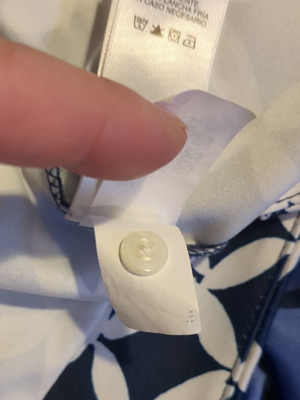 Vineyard Vines Margo UPF Shirt Dress - Picture 12 of 12